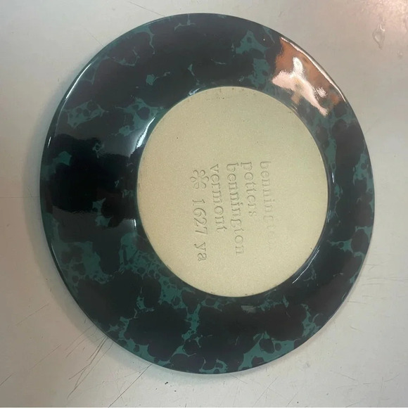 Bennington Potters green agate saucer - Picture 2 of 5